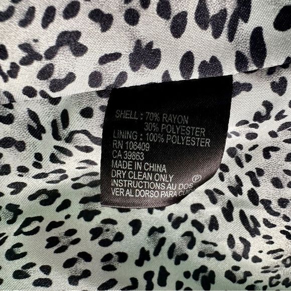 Tahari Gray 3 Button Blazer Size 14 Career Professional Collared Jacket - Picture 9 of 16